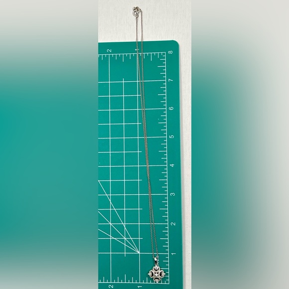 Sterling Silver Diamond Pendant Necklace (1/3 ct. tw.) - Picture 3 of 16